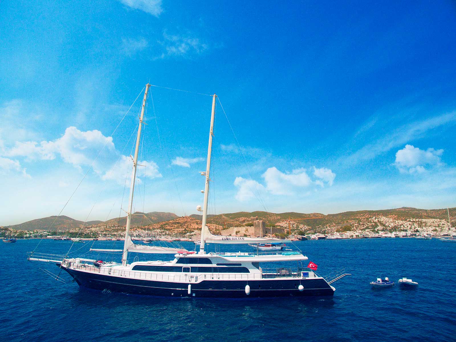 Ferretti 850